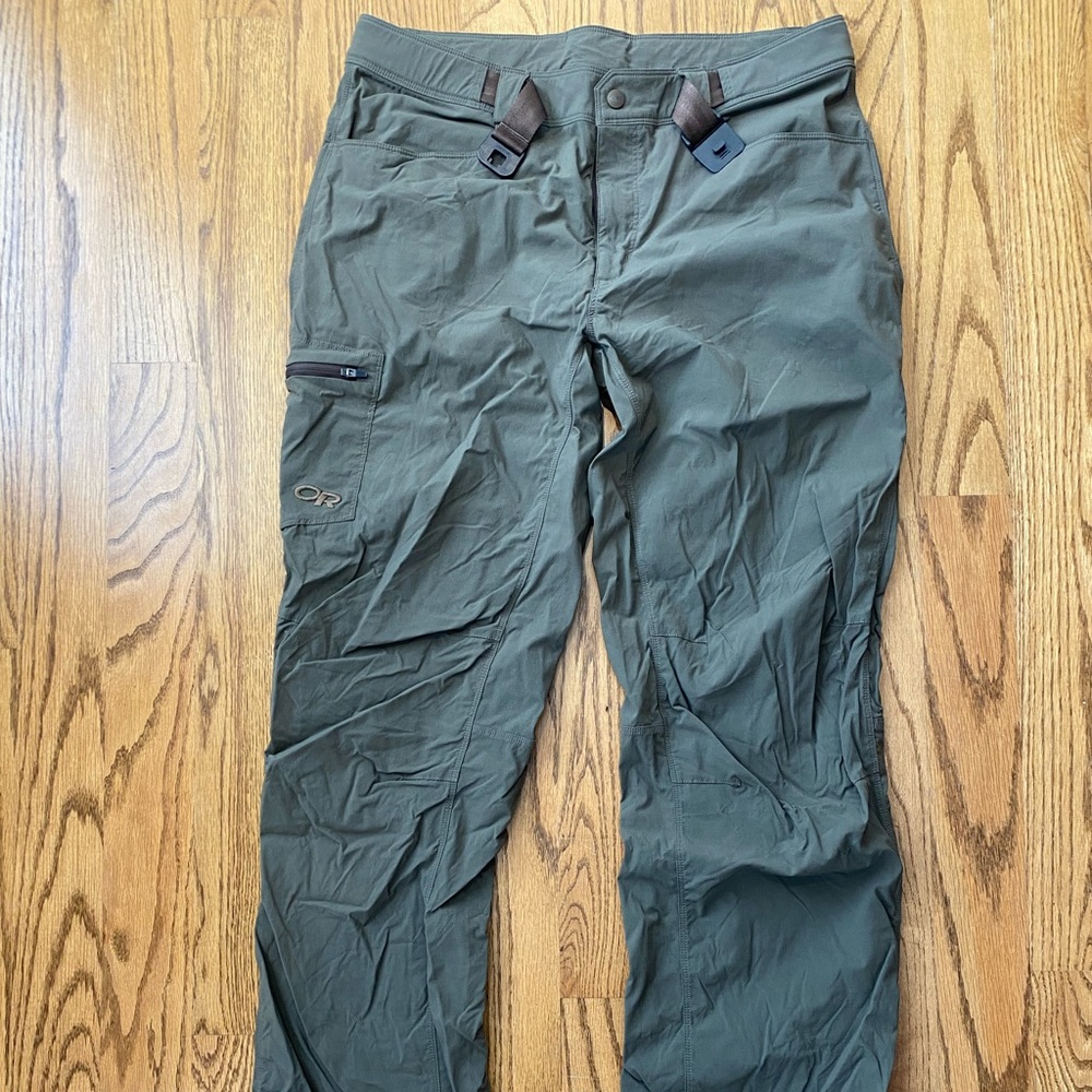 Outdoor Research Men’s Pants. Size 34 in dark Kahki.